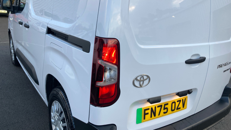 Toyota Proace City L1 Electric Icon Van 50kWh Auto